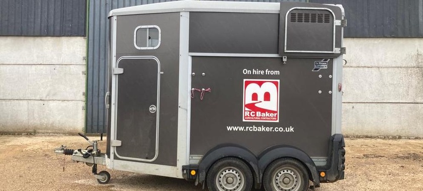 Horse trailer hire - Ifor Williams HB506